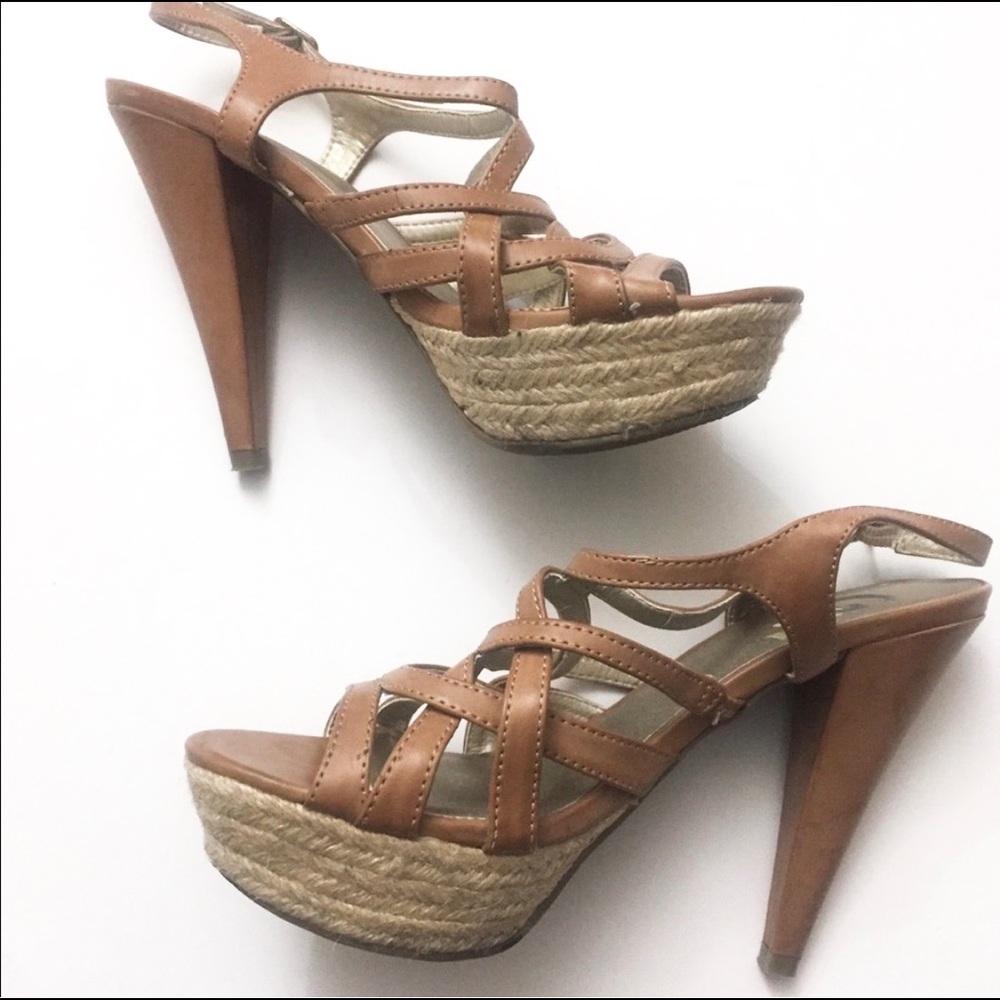 Guess tan heel sandals